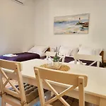 Apartment Meri B - Gornji Drvenik (Split-Dalmatia)