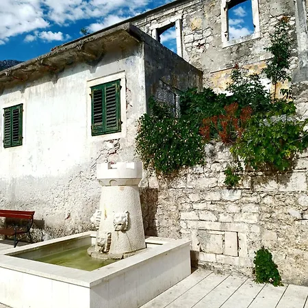 Meri B - Gornji * Drvenik (Split-Dalmatia)