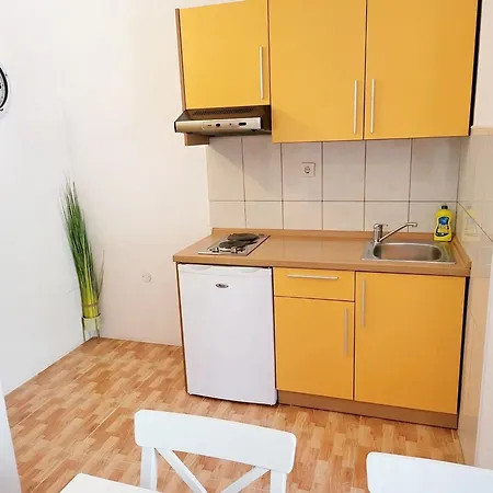 Meri B - Gornji Drvenik (Split-Dalmatia)