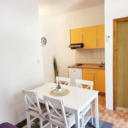 Meri B - Gornji Apartment Drvenik (Split-Dalmatia)