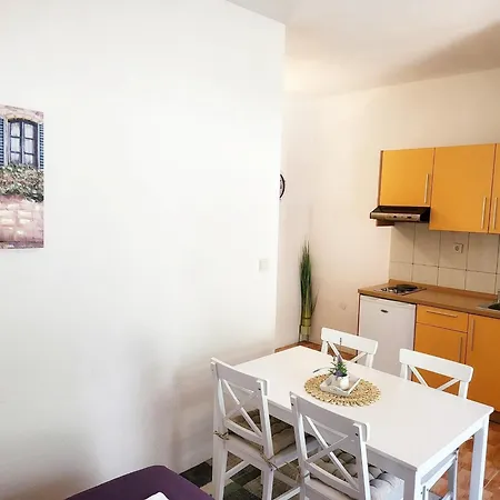 Meri B - Gornji Apartment *