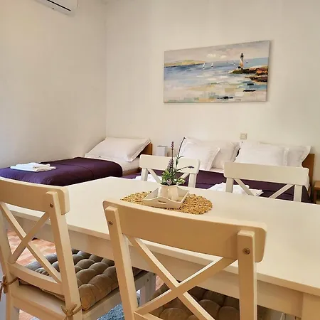Apartment Meri B - Gornji Drvenik (Split-Dalmatia)